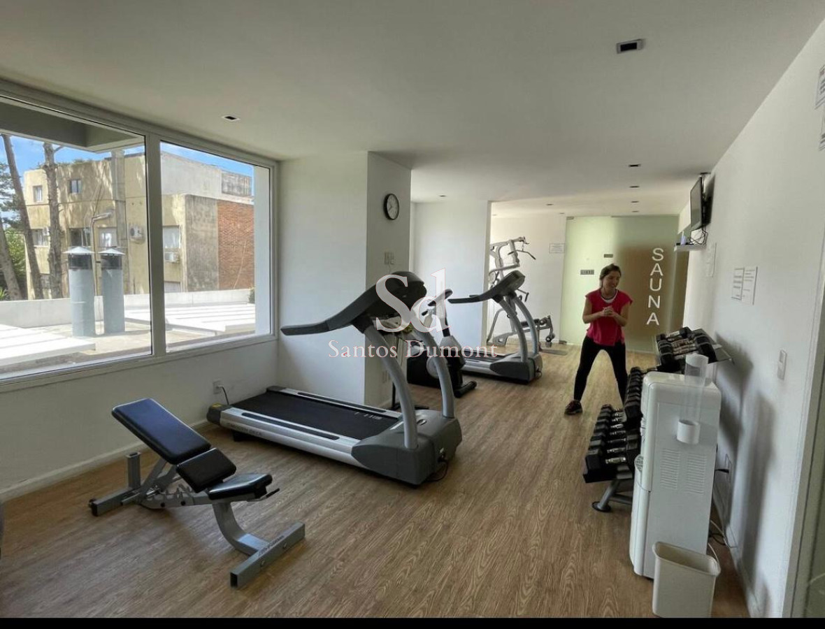 Apartamento ID.8142 - Apartamento en venta, 2 dormitorios, en Punta del Este