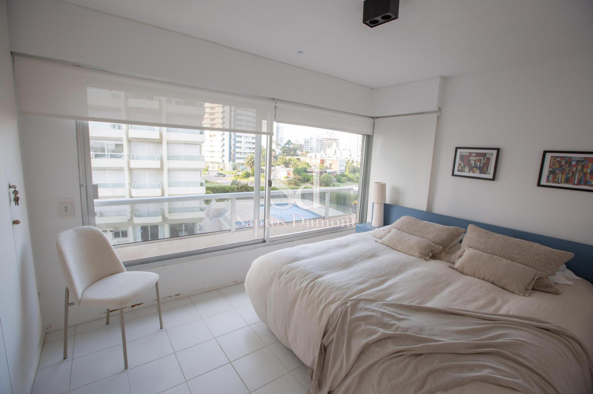 Apartamento ID.25717 - Apartamento en venta, 2 dormitorios y servicio en Playa Brava