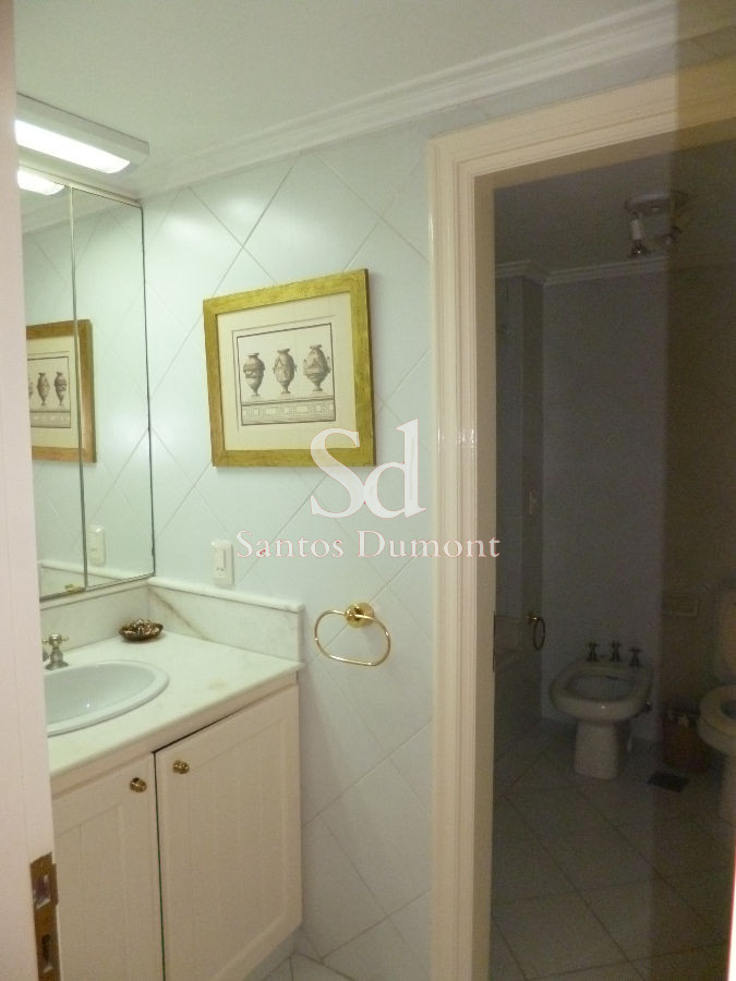 Apartamento ID.8575 - Venta Apartamento Semipiso de 4 dormitorios + servicio completo Punta del Este