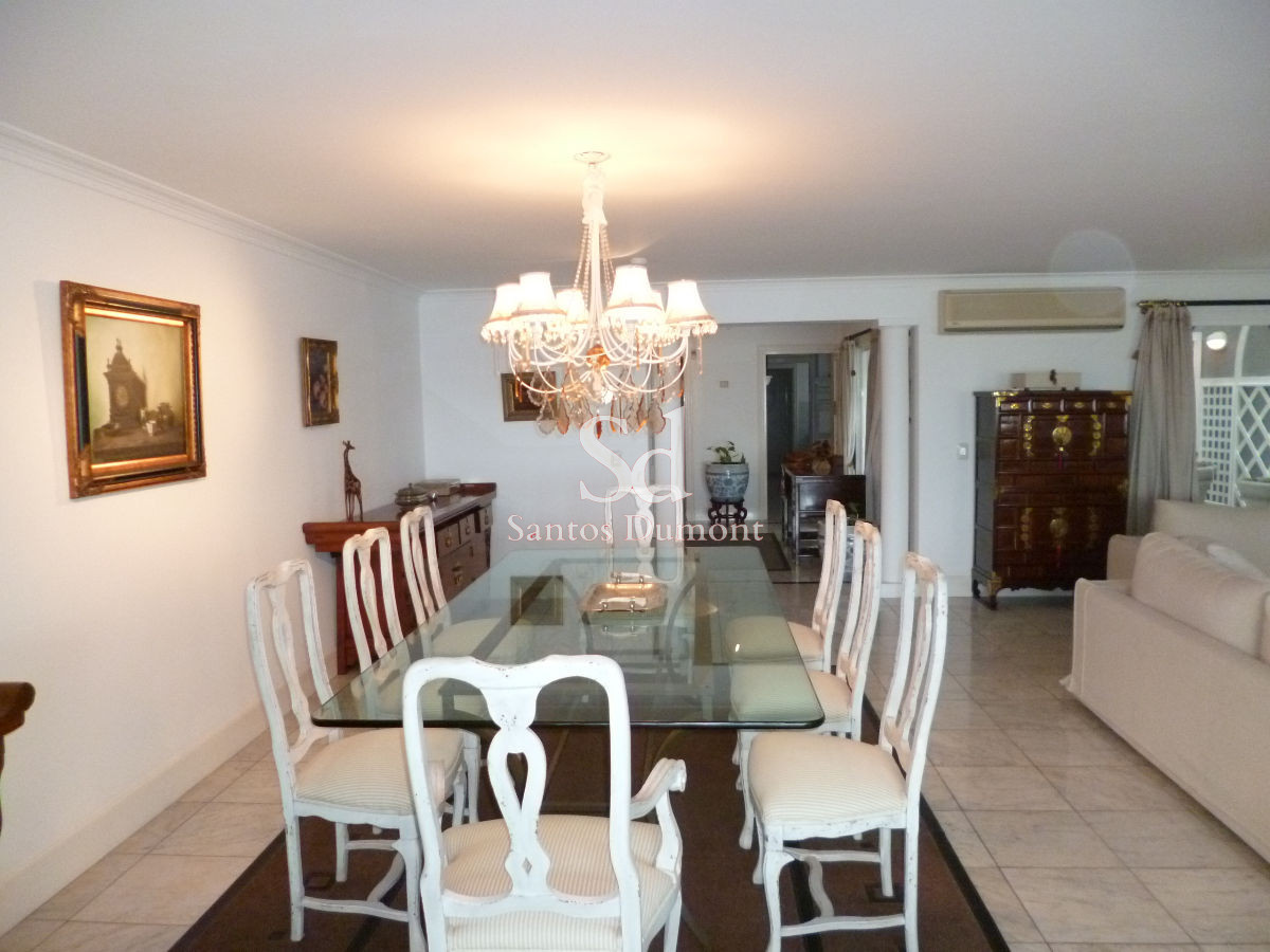 Apartamento ID.8575 - Venta Apartamento Semipiso de 4 dormitorios + servicio completo Punta del Este