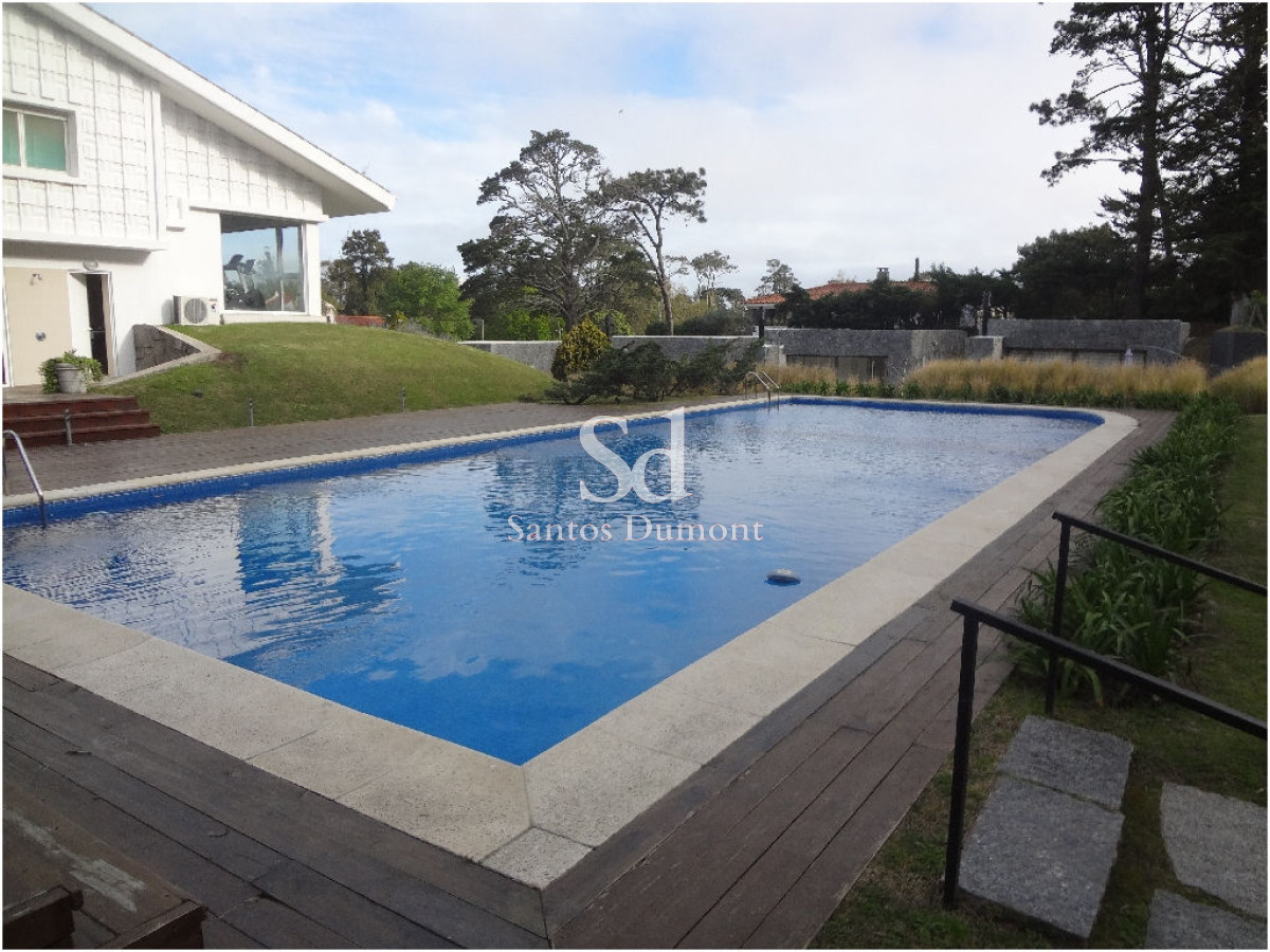 Apartamento ID.8651 - VENTA - Departamento de 2 dormitorios - 2 baños