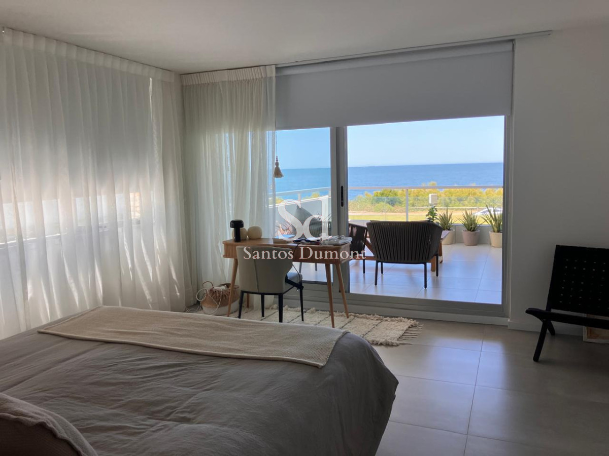 Apartamento ID.25516 - Venta apartamento 3 Dormitorios y dependencia Playa Mansa, Punta del Este