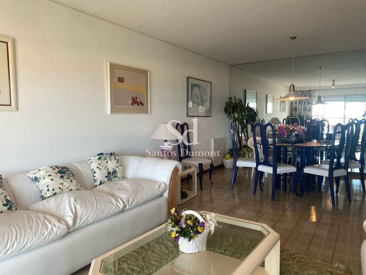 Apartamento ID.24898 - Oportunidad!! Excelente Apartamento 2 dormitorios en Punta del Este