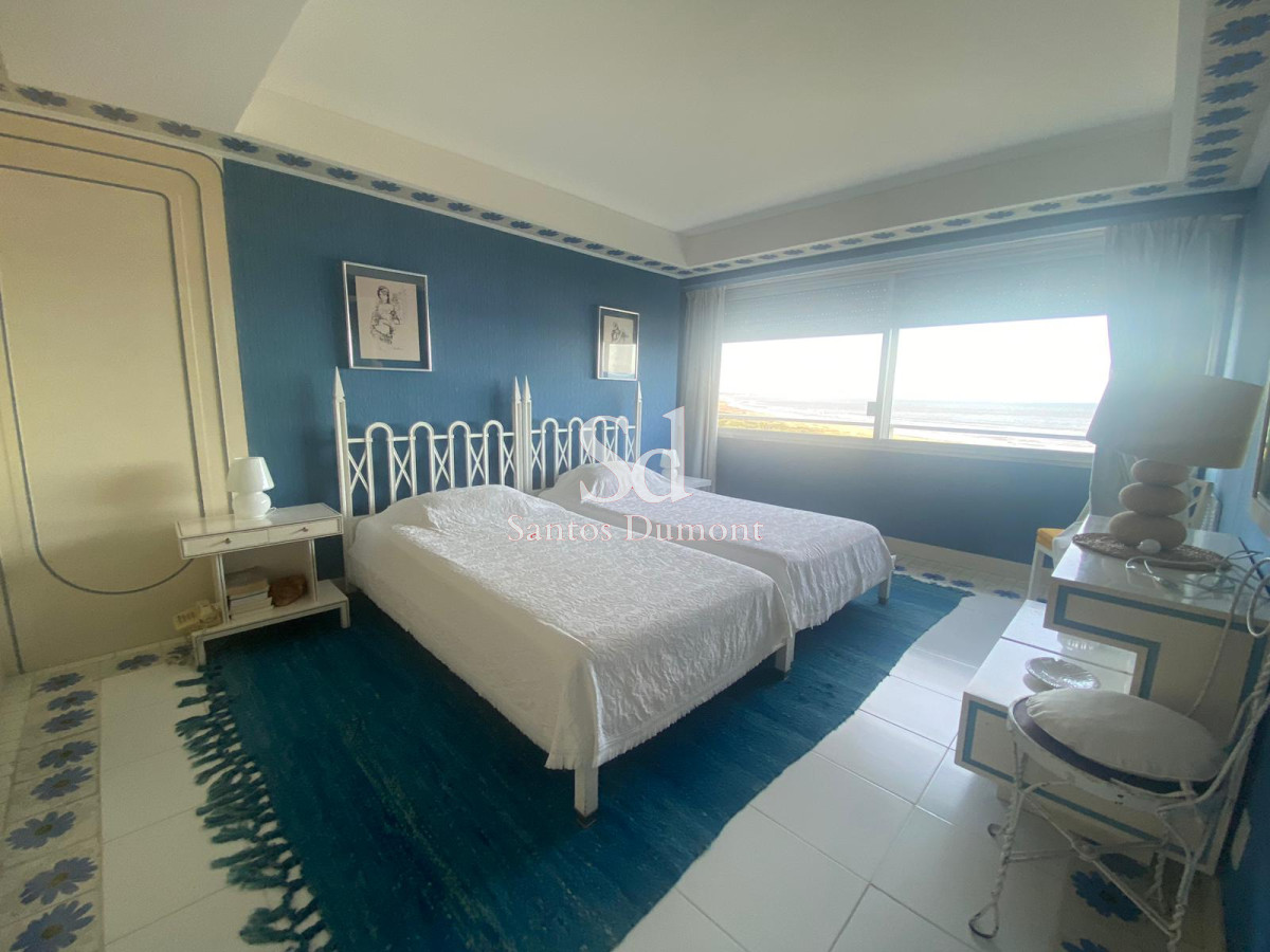 Apartamento ID.25325 - Apartamento Venta - 4 dormitorios - Punta del Este