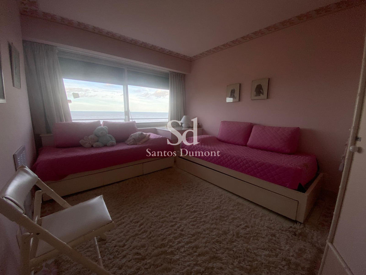 Apartamento ID.25325 - Apartamento Venta - 4 dormitorios - Punta del Este