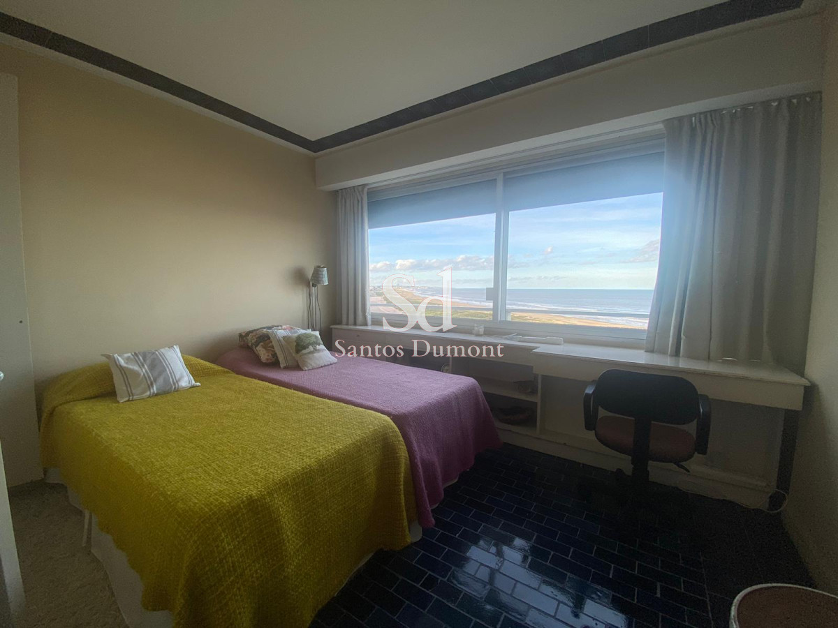 Apartamento ID.25325 - Apartamento Venta - 4 dormitorios - Punta del Este