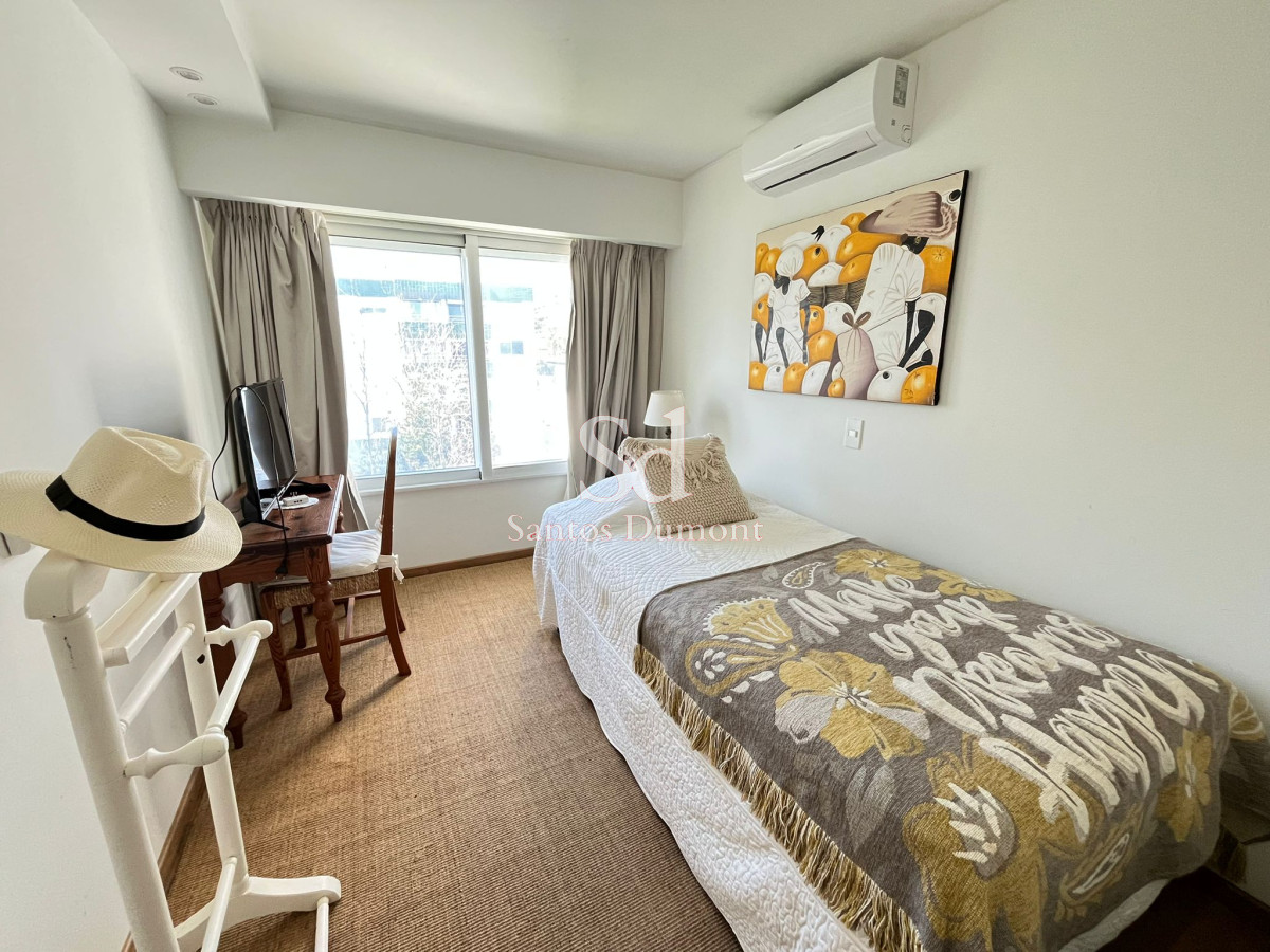 Apartamento ID.25375 - PUNTA DEL ESTE, PENINSULA - ALQUILER TEMPORAL