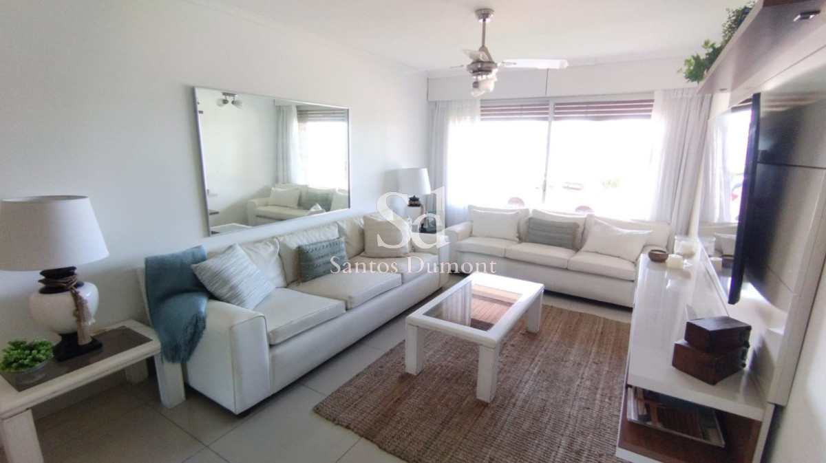 Apartamento ID.23714 - VENTA - APTO PRIMERA LINEA