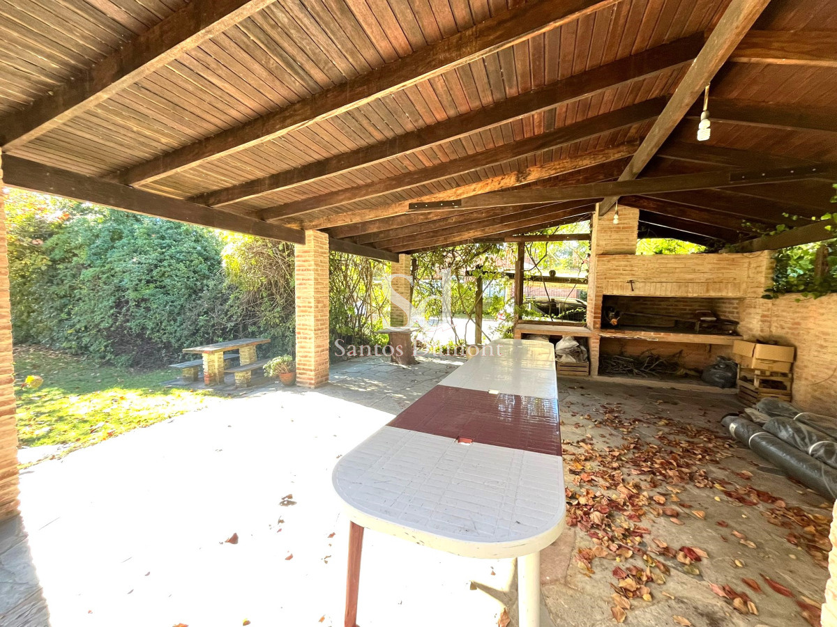 Casa ID.25332 - VENTA - EXCELENTE UBICACION, MAS DE 3.000 M2 TERRENO