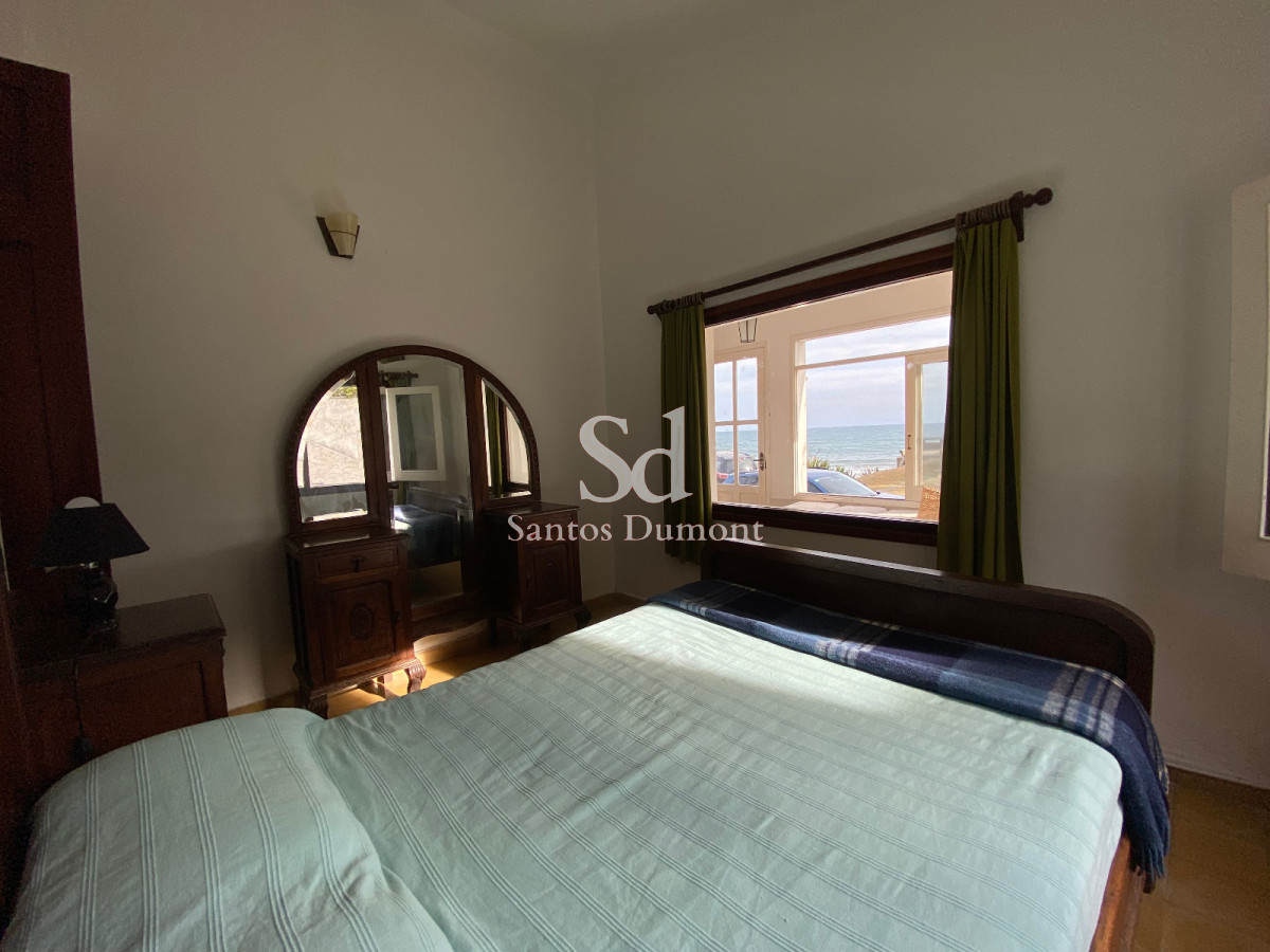 Casa ID.24446 - VENTA - EXCELENTE UBICACION