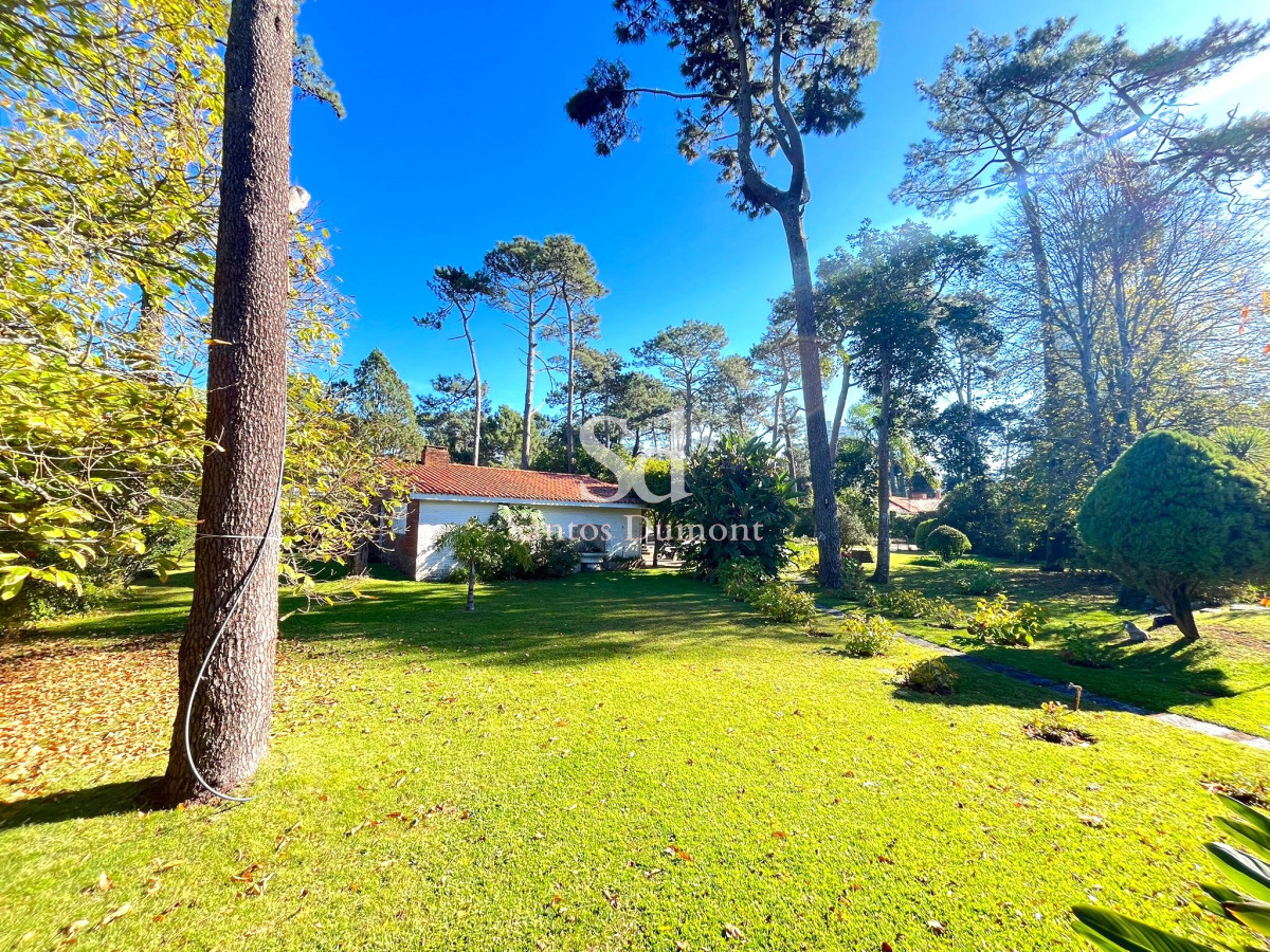 Casa ID.25332 - VENTA - EXCELENTE UBICACION, MAS DE 3.000 M2 TERRENO