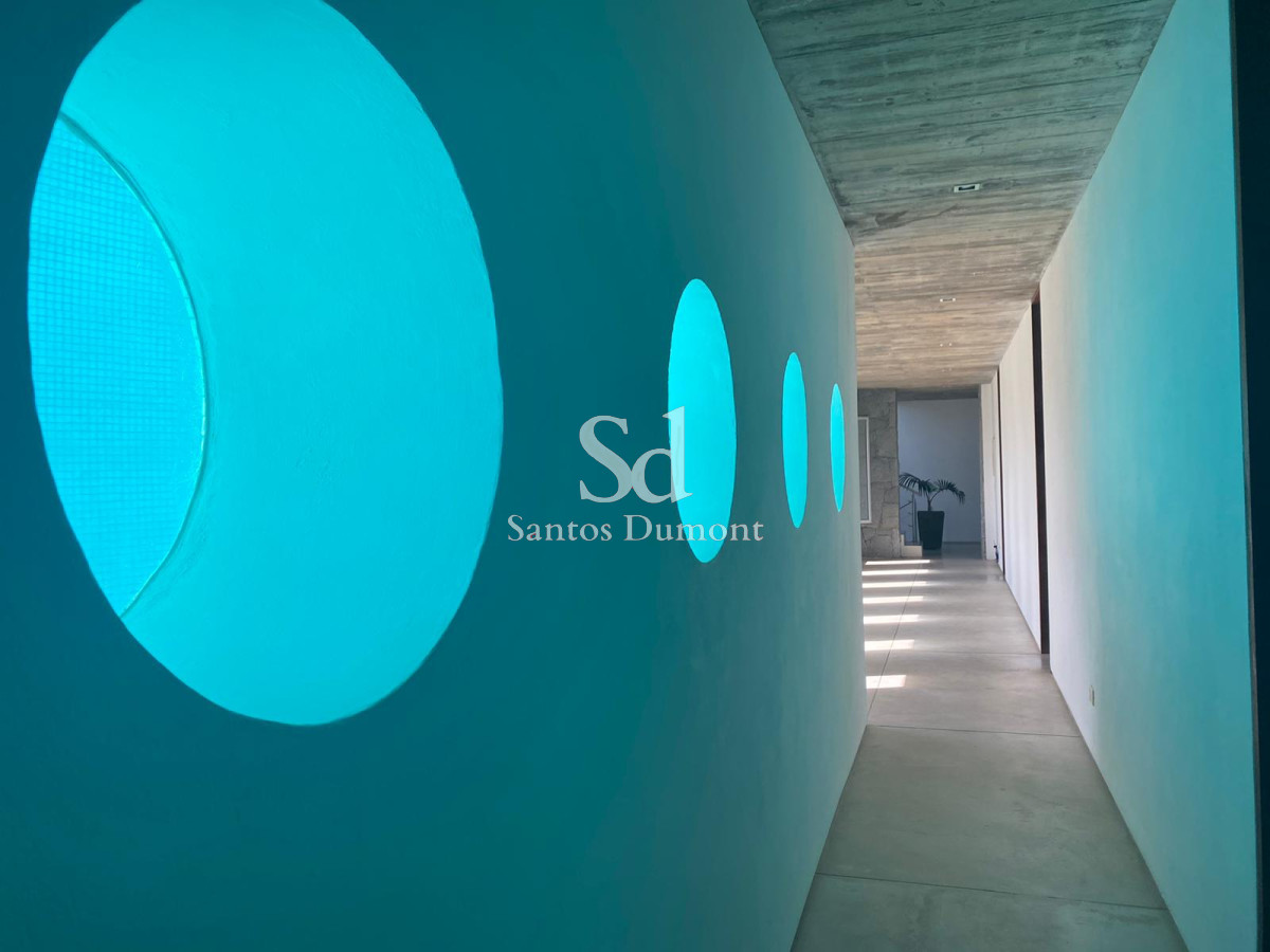 Casa ID.11879 - Espectacular casa en venta - 7 dorms - vista al mar