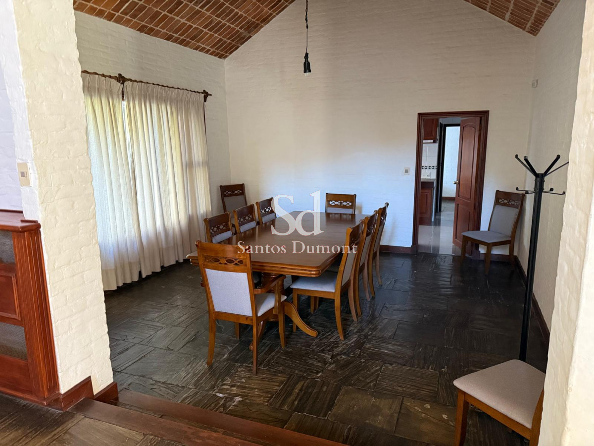 Casa ID.25352 - Venta Casa 6 dormitorios El Golf Punta del Este