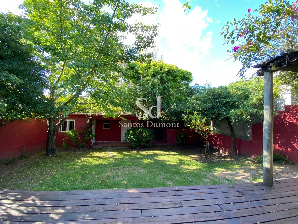 Casa ID.24080 - VENTA - EXCELENTE UBICACION