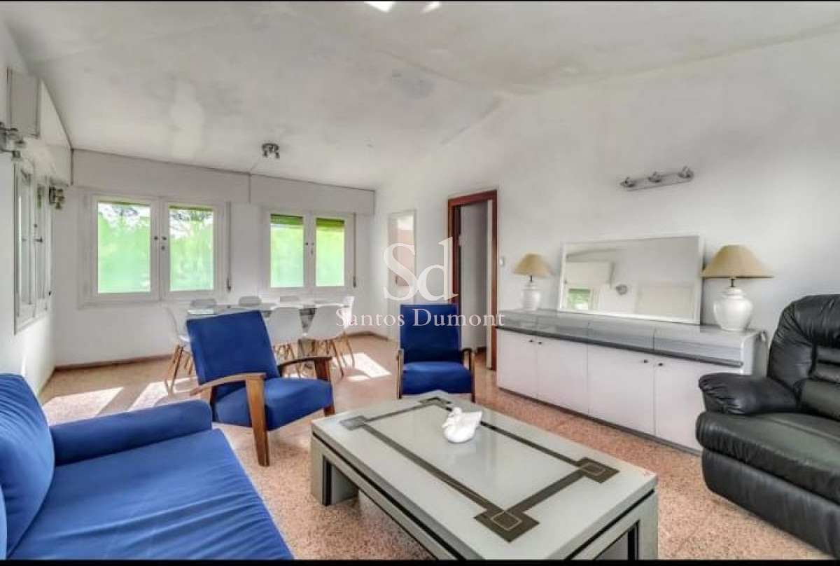 Casa ID.25779 - Venta de Casa- Playa Mansa Punta del Este- A pasos del mar