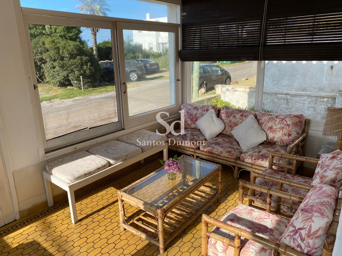 Casa ID.24446 - VENTA - EXCELENTE UBICACION