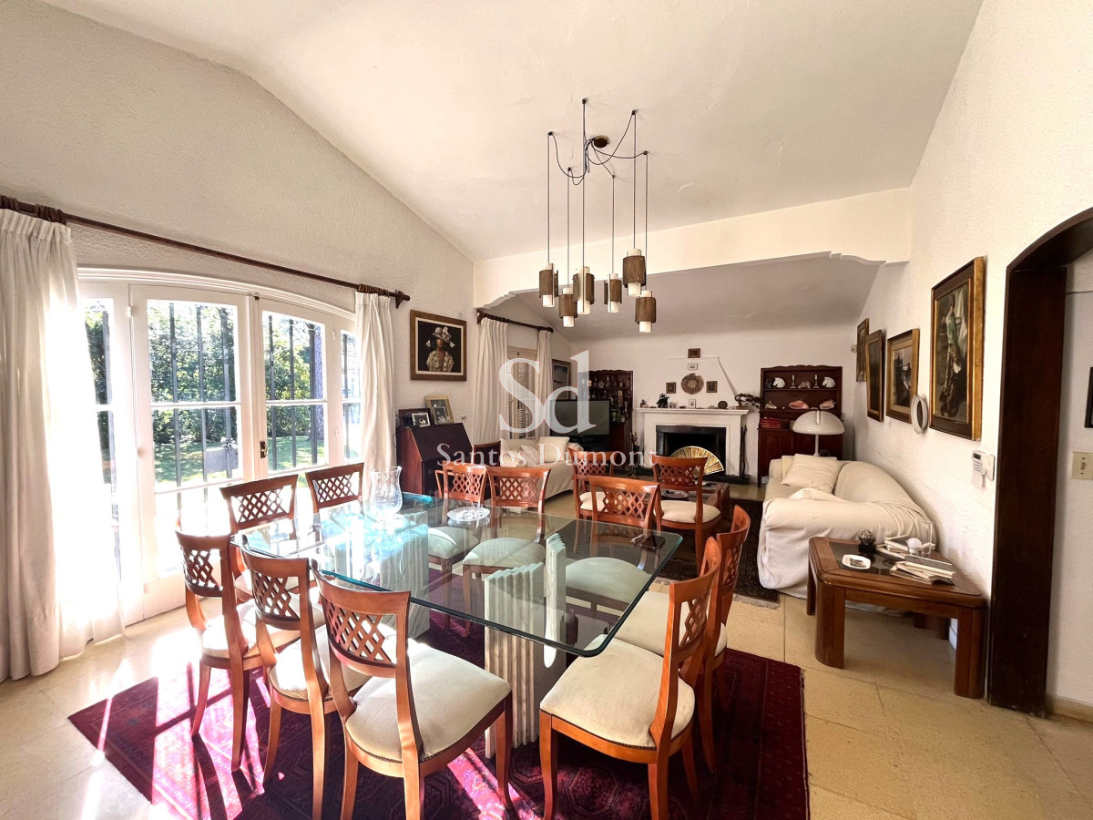 Casa ID.25332 - VENTA - EXCELENTE UBICACION, MAS DE 3.000 M2 TERRENO