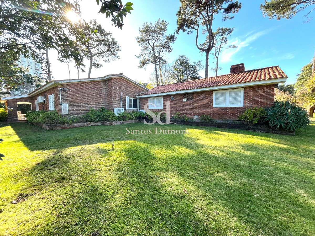 Casa ID.25332 - VENTA - EXCELENTE UBICACION, MAS DE 3.000 M2 TERRENO