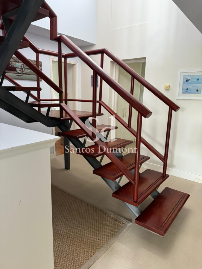 Casa ID.25536 - Venta Casa 4 dormitorios Lomo de la Ballena Punta del Este