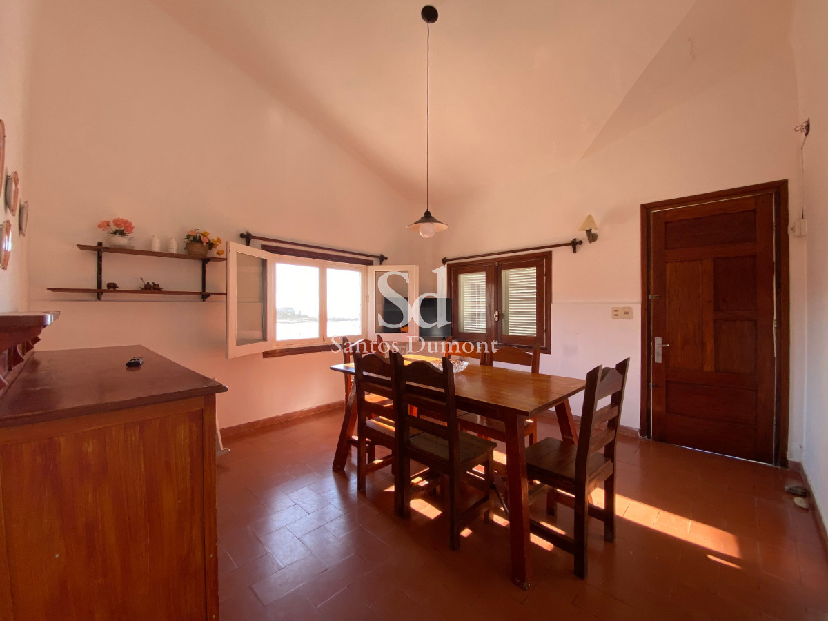 Casa ID.24446 - VENTA - EXCELENTE UBICACION