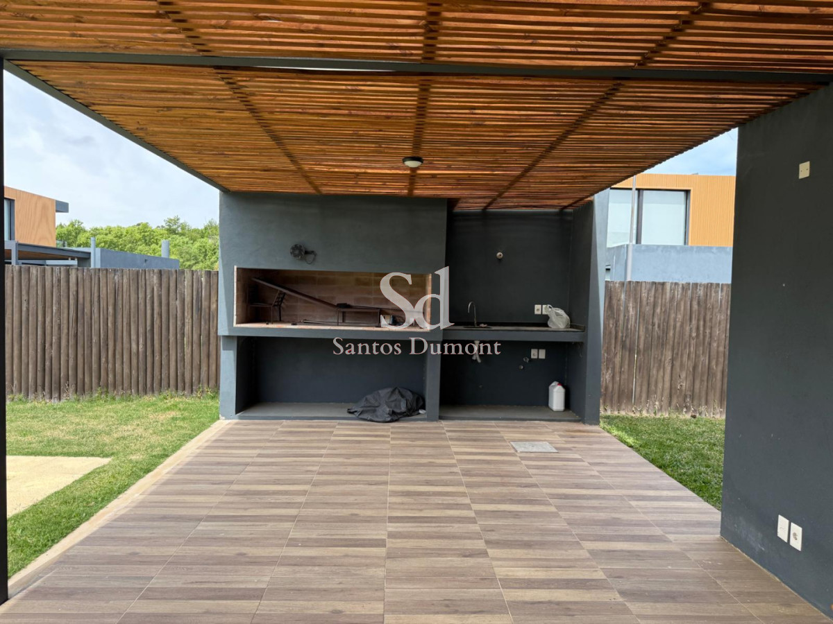 Casa ID.25535 - Venta Casa 3 dormitorios Las Grutas Punta del Este