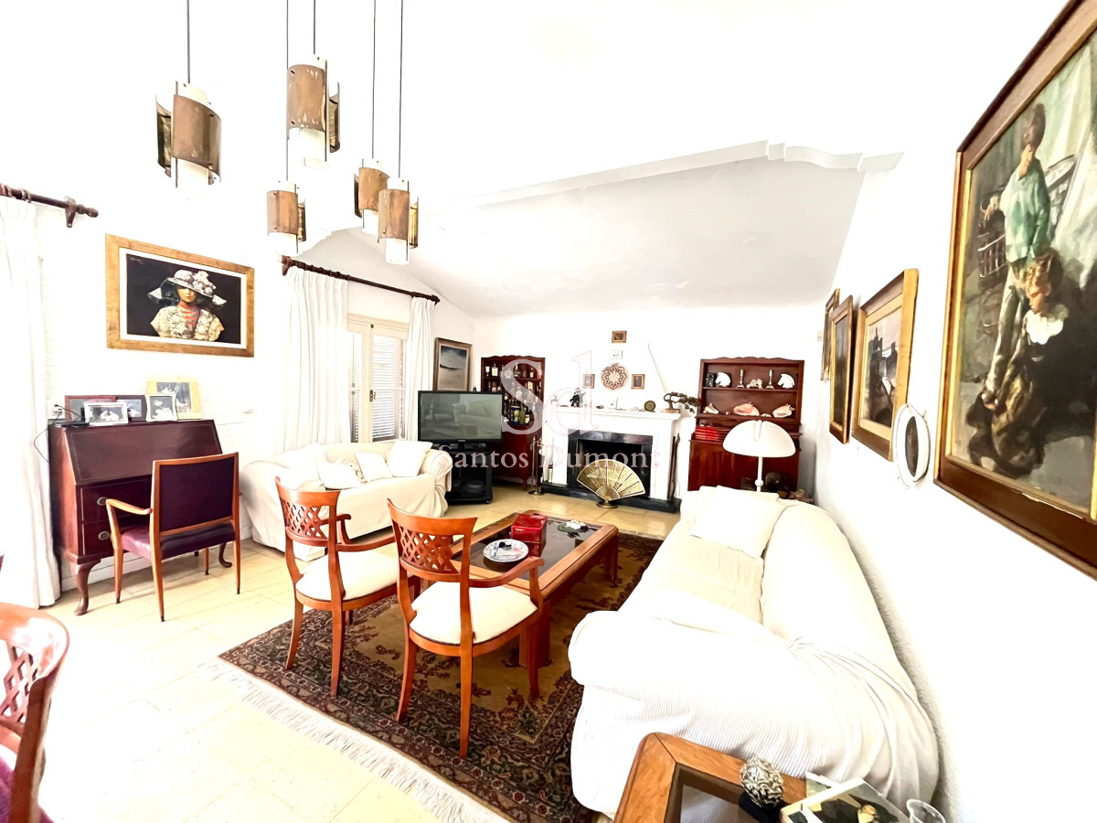 Casa ID.25332 - VENTA - EXCELENTE UBICACION, MAS DE 3.000 M2 TERRENO