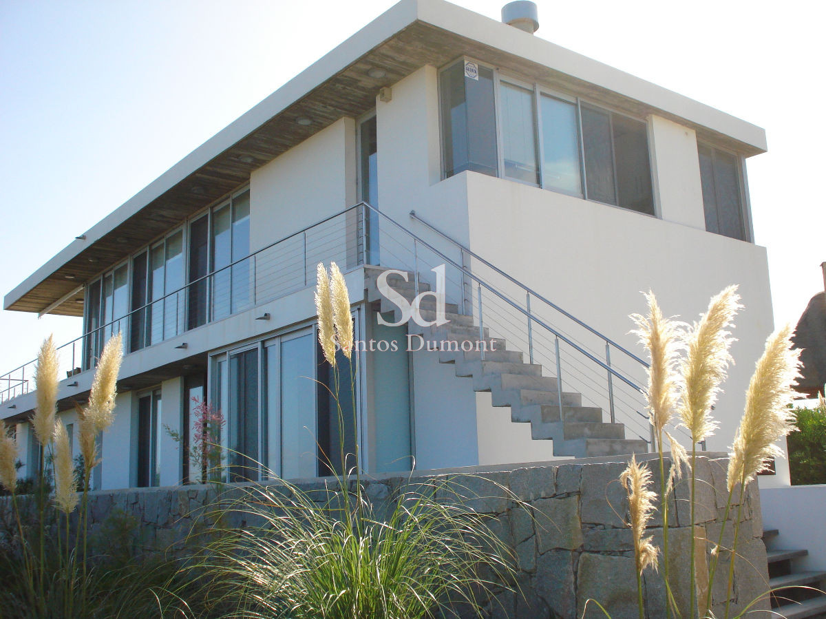 Casa ID.11879 - Espectacular casa en venta - 7 dorms - vista al mar