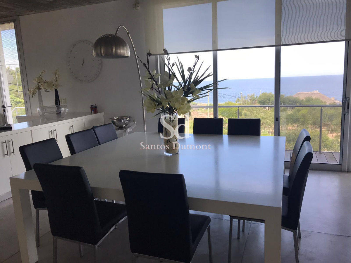 Casa ID.11879 - Espectacular casa en venta - 7 dorms - vista al mar