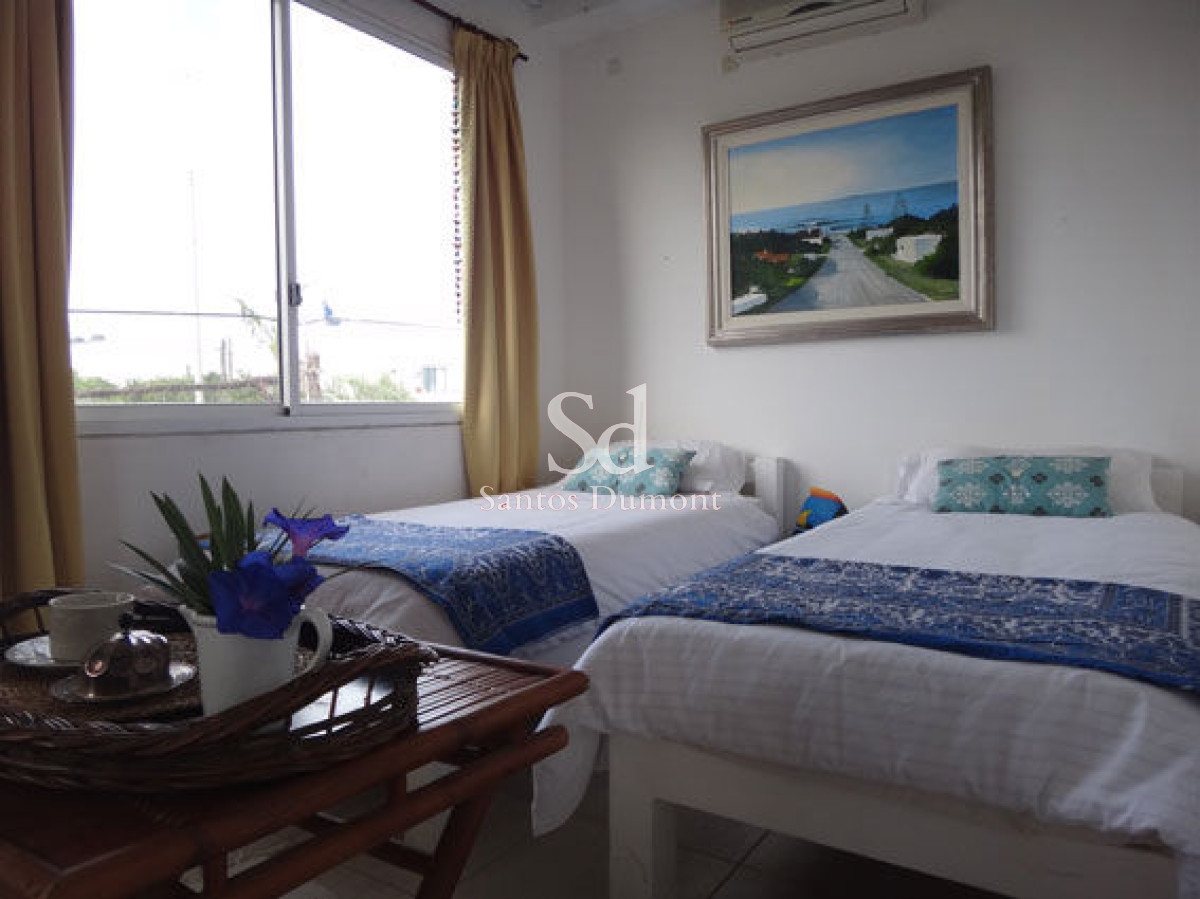Casa ID.11998 - Espectacular casa en venta - 5 Dorms