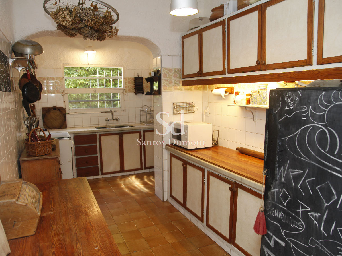 Casa ID.11998 - Espectacular casa en venta - 5 Dorms