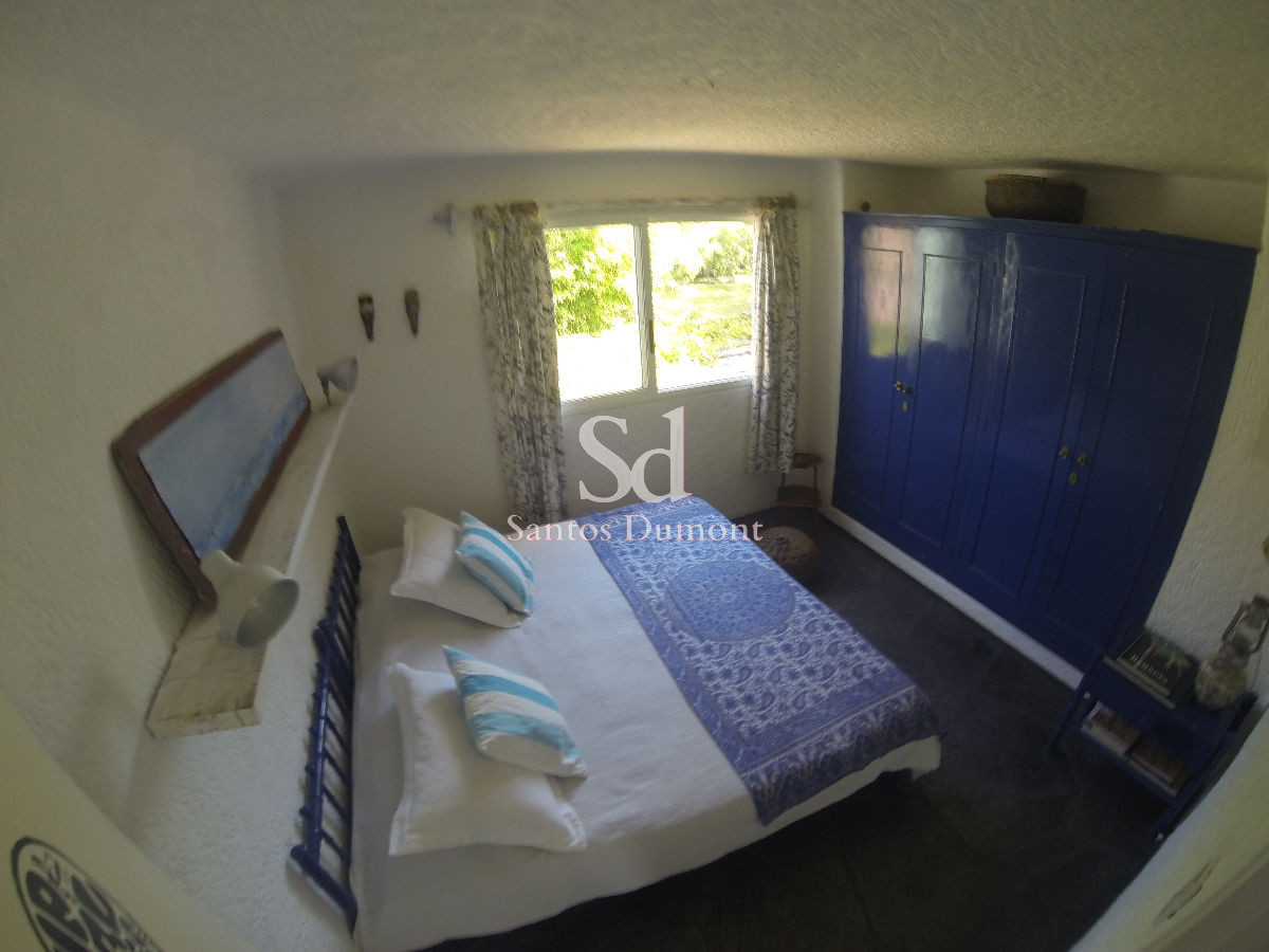 Casa ID.11998 - Espectacular casa en venta - 5 Dorms