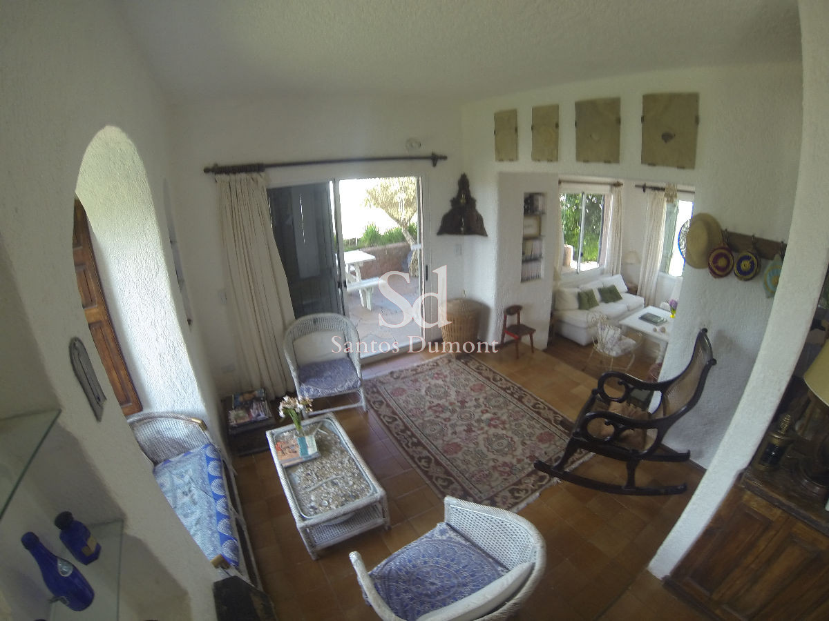 Casa ID.11998 - Espectacular casa en venta - 5 Dorms