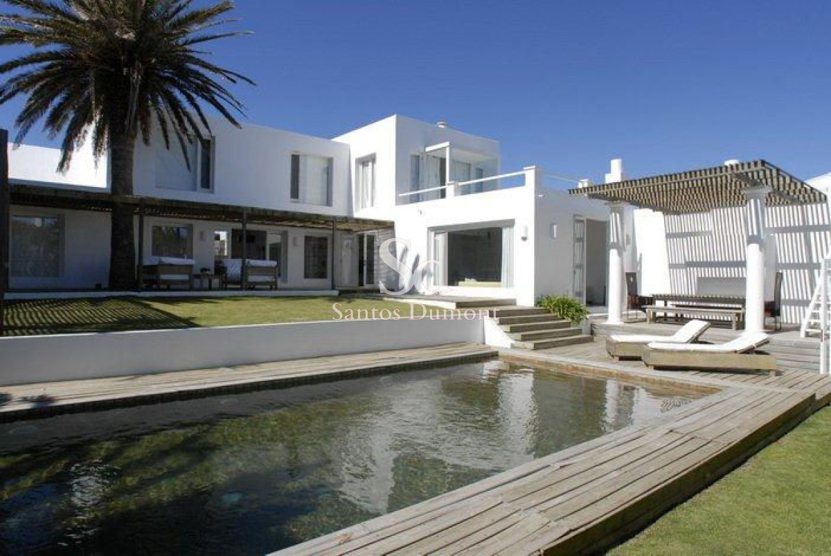 Casa ID.12131 - EXCELENTE UBICACION
