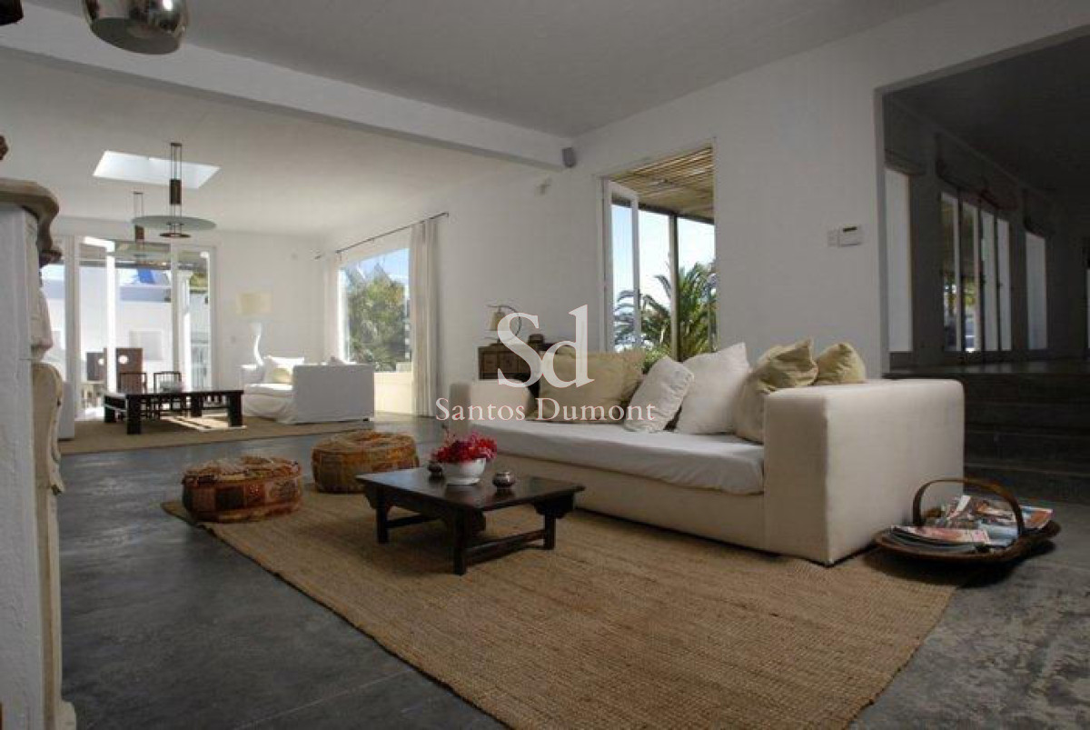 Casa ID.12131 - EXCELENTE UBICACION