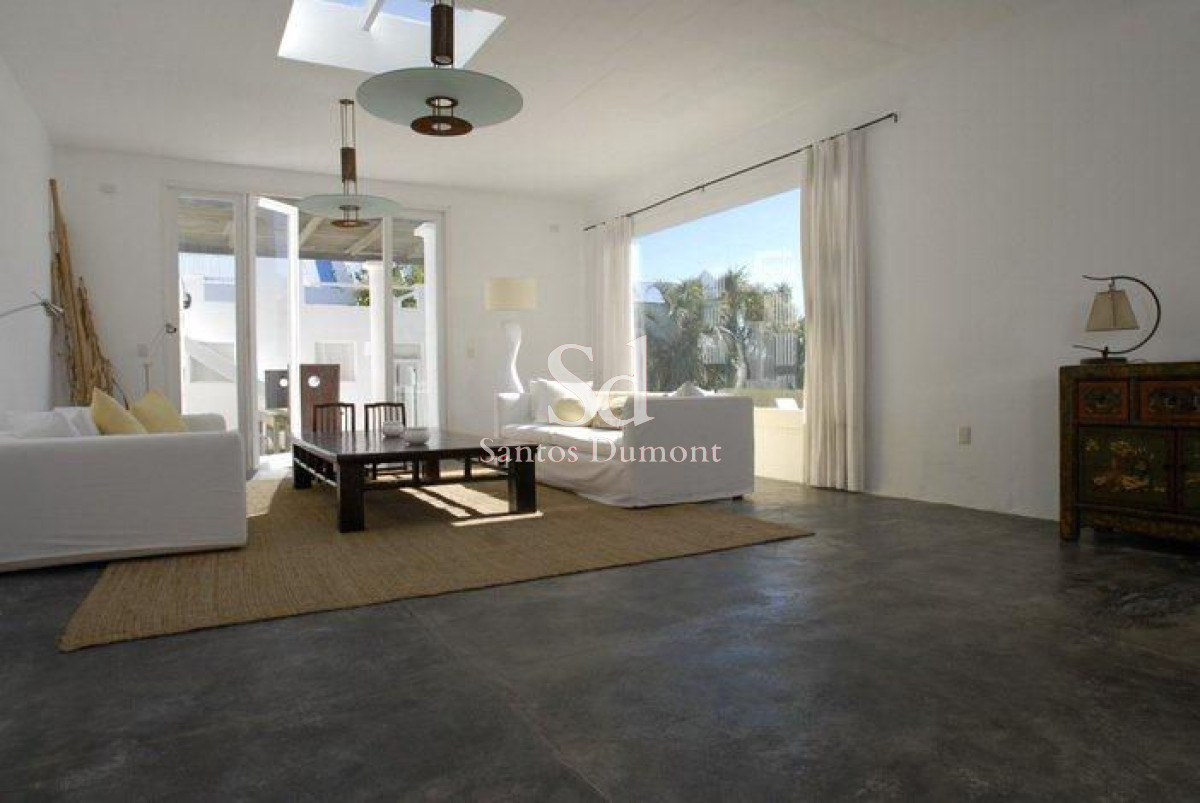 Casa ID.12131 - EXCELENTE UBICACION
