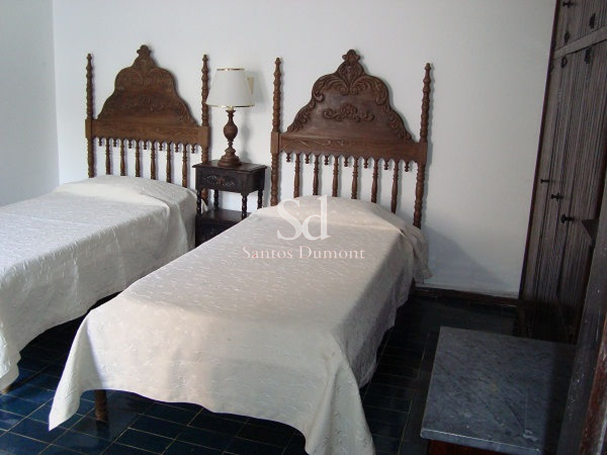 Casa ID.11811 - EXCELENTE UBICACION