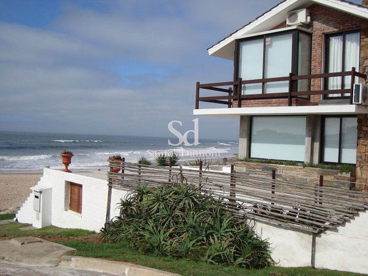 Casa ID.11811 - EXCELENTE UBICACION