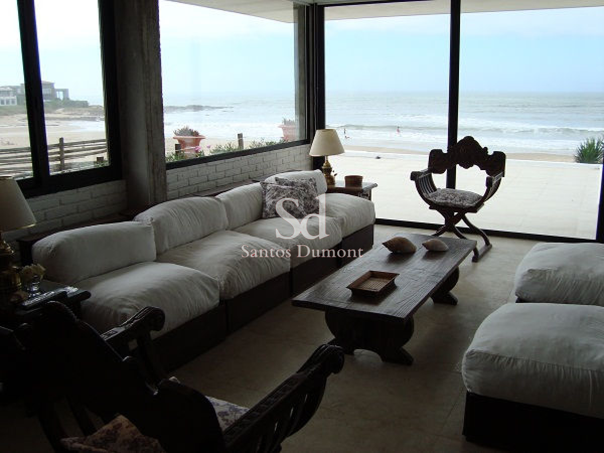 Casa ID.11811 - EXCELENTE UBICACION