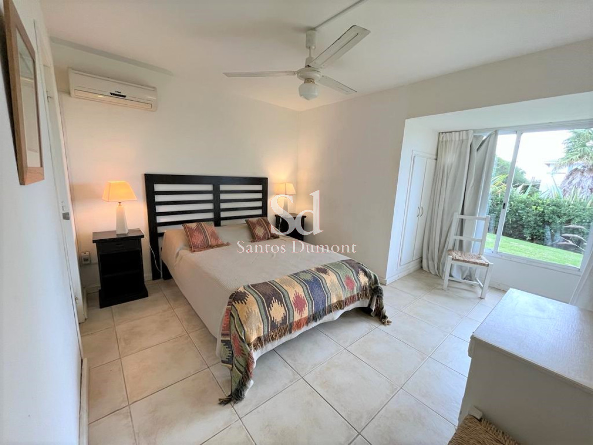 Casa ID.11625 - VENTA - EXCELENTE UBICACION