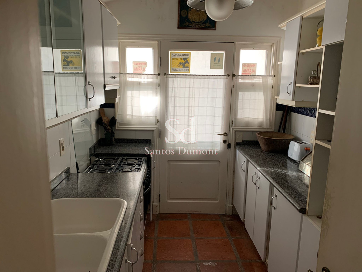 Casa ID.12030 - VENTA - A METROS DEL MAR
