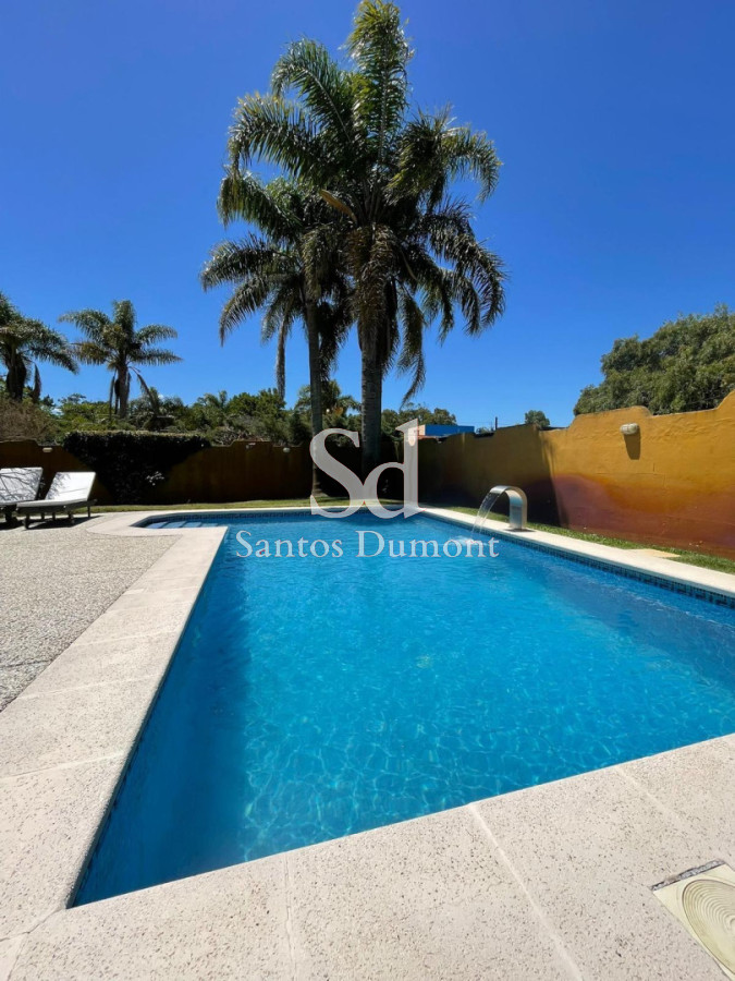 Casa ID.25536 - Venta Casa 4 dormitorios Lomo de la Ballena Punta del Este