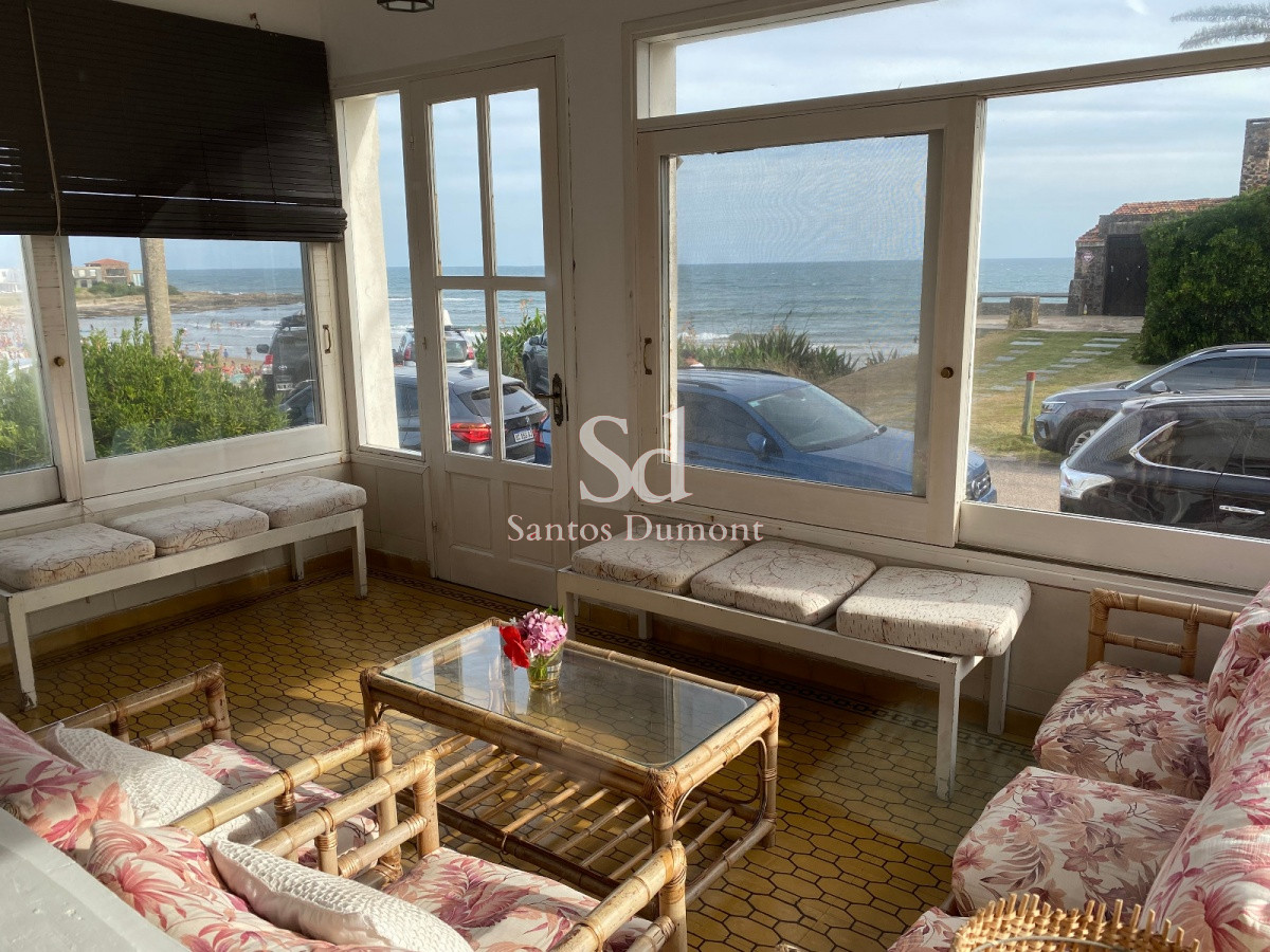 Casa ID.24446 - VENTA - EXCELENTE UBICACION