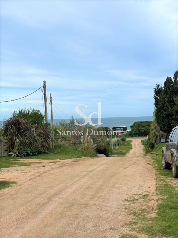 Casa ID.11625 - VENTA - EXCELENTE UBICACION
