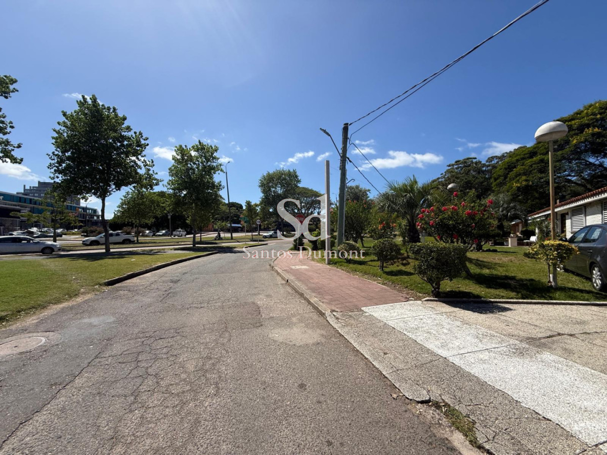 Casa ID.25601 - Venta Casa Punta del Este Av. Roosevelt
