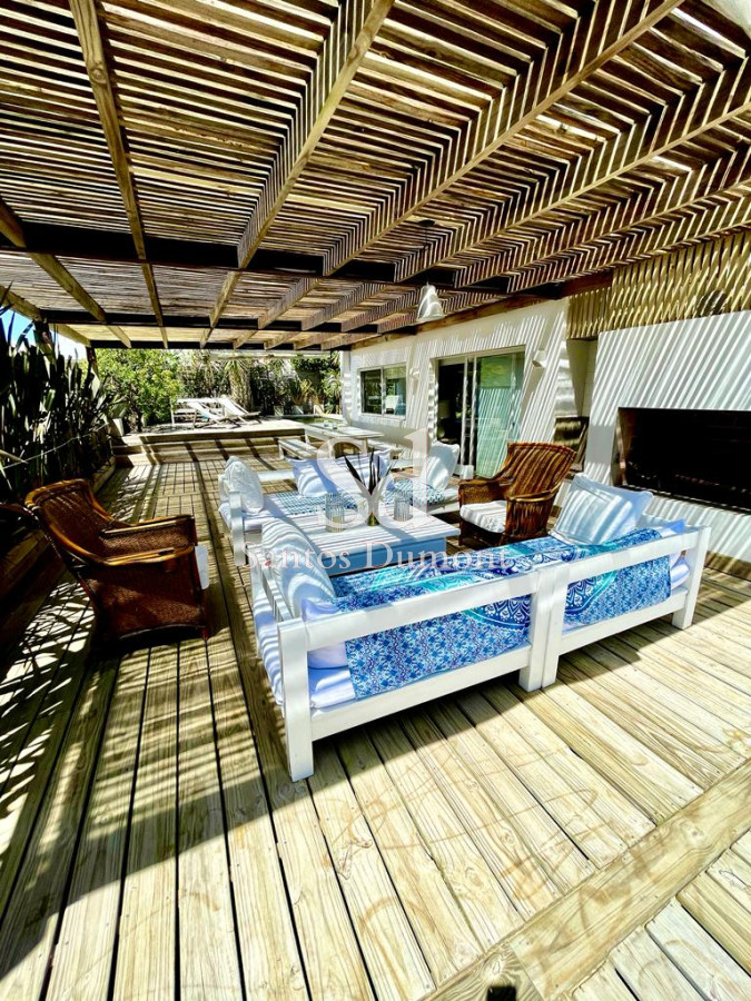 Casa ID.12476 - VENTA - EXCELENTE UBICACION