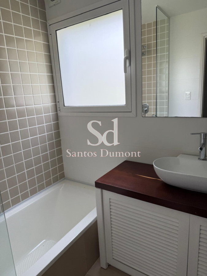 Casa ID.25536 - Venta Casa 4 dormitorios Lomo de la Ballena Punta del Este