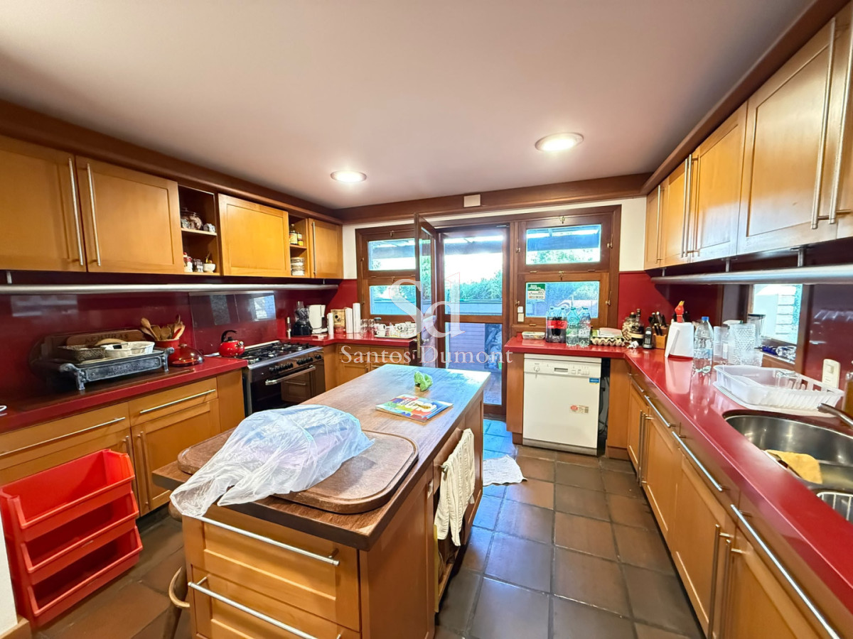 Casa ID.25788 - Venta Casa 5 dormitorios Punta del Este Playa Mansa