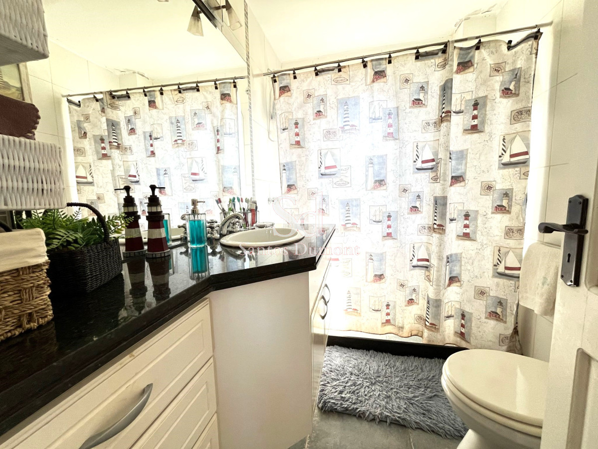 Casa ID.11620 - VENTA - EL CHORRO, A METROS DEL MAR
