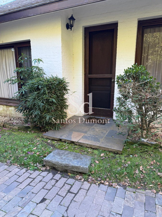 Casa ID.25352 - Venta Casa 6 dormitorios El Golf Punta del Este