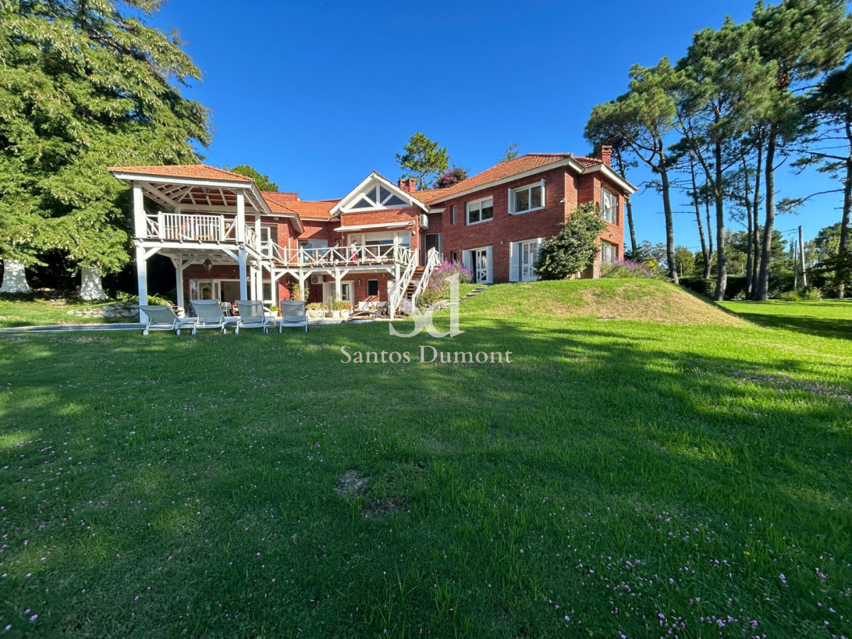 Casa ID.25682 - Casa en venta en Barrio Golf, Punta del Este